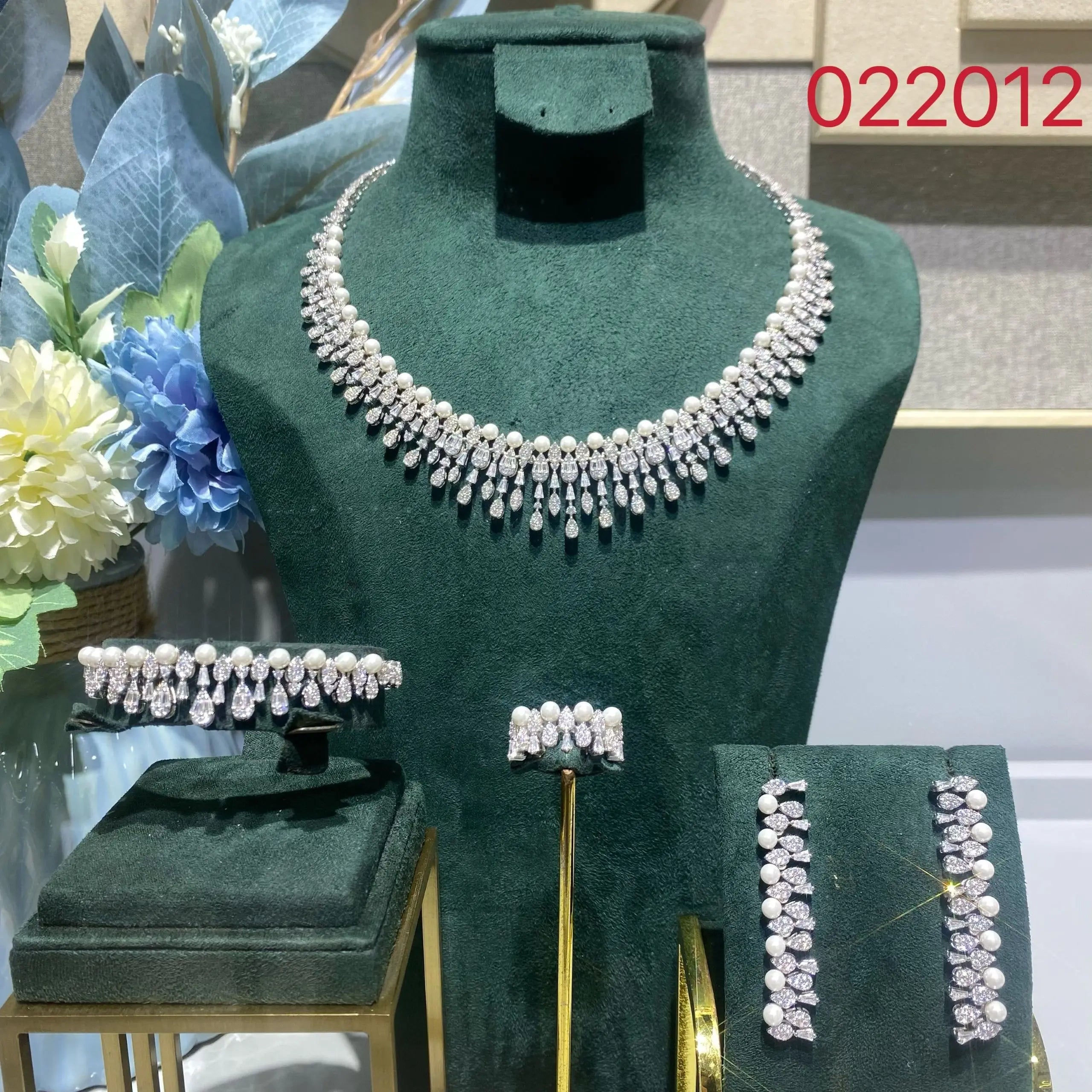 Bride Talk Luxury 4Pcs Bridal Jewelry Set Elegant Pearl Zircon Necklace Earrings Bracelet Ring Set for Wedding Party Accessories