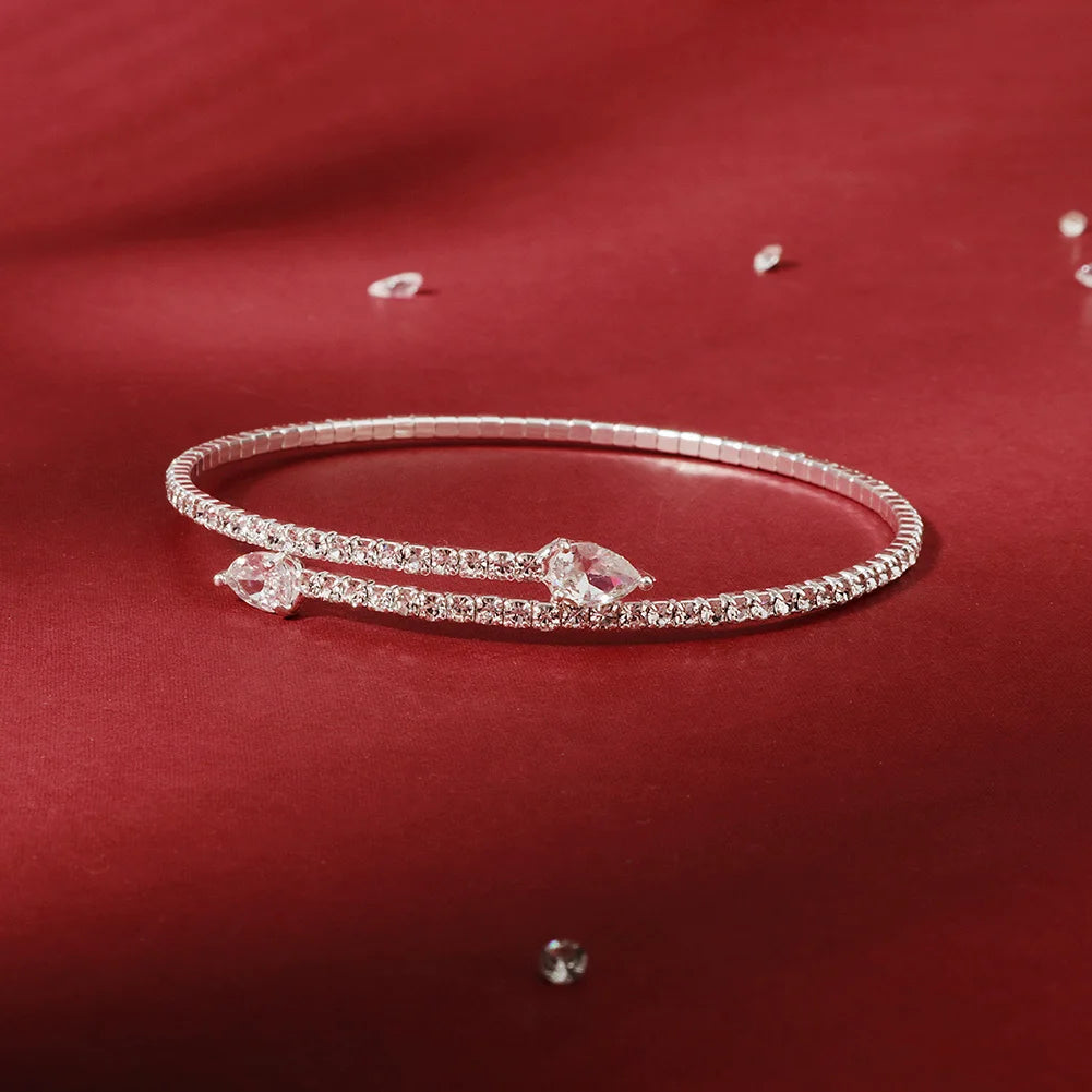 QYY Simple and Exquisite Copper and Zirconia Studded Bracelet Everyday Jewelry Bangle Fashionable Party Bracelet Holiday Gift