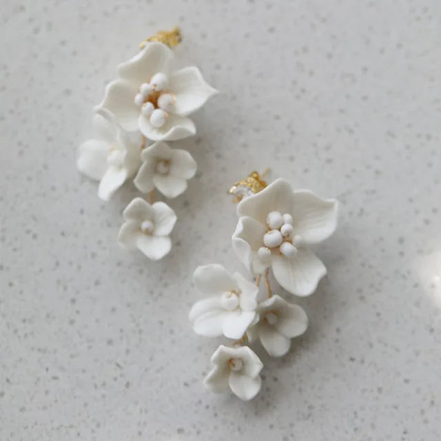 SLBRIDAL Handmade Ins Style Rhinestones Crystal Porcelain Flower Bridal Wedding Bracelet Bangle Bridesmaids Women Girls Jewelry