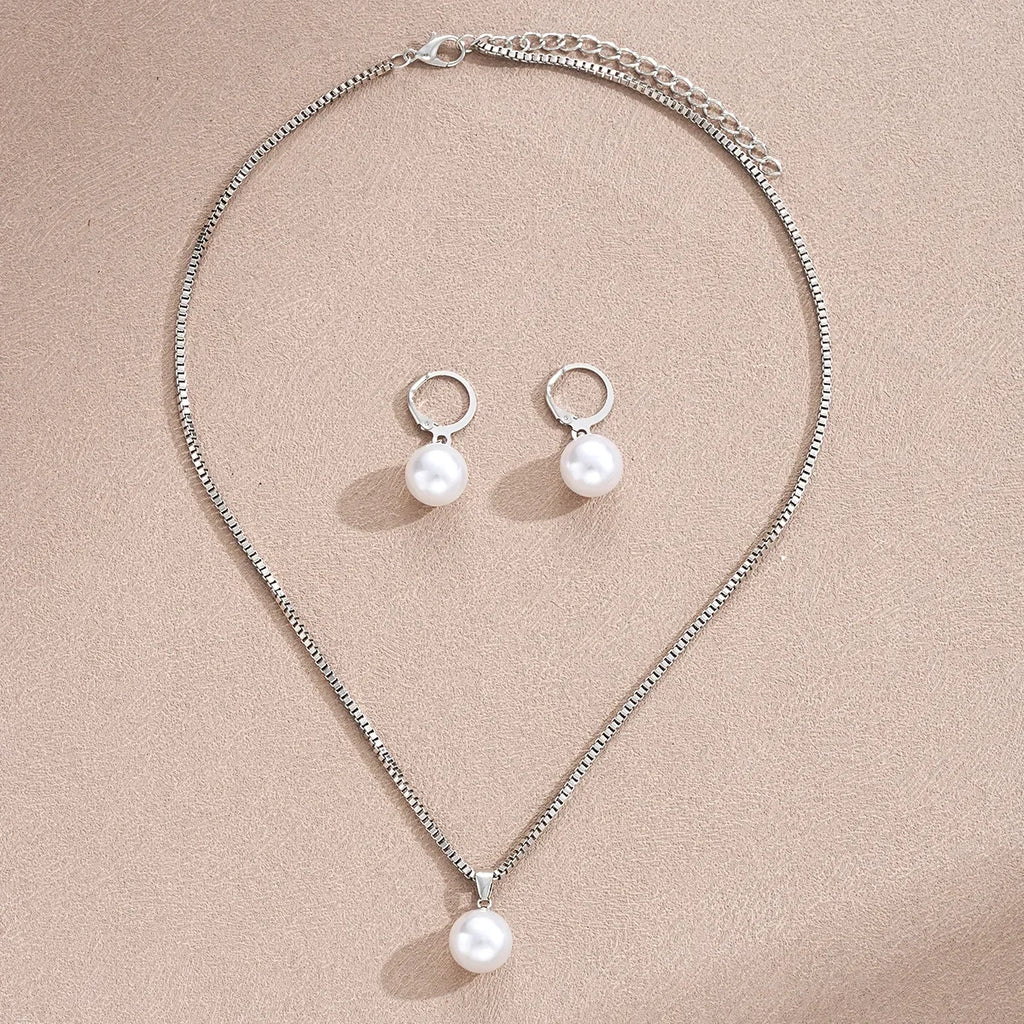 Stylish Pearl Jewelry Set for Women, Featuring Drop Earrings and Matching Necklace, Simple Elegant Everyday Wear and Party Acces